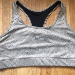 Nike Pro Sports Bra